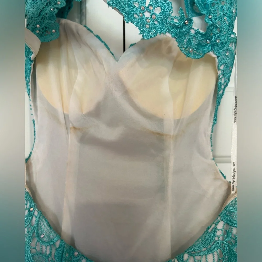 Prom / Formal Dress with Removable Skirt - Picture 4 of 7